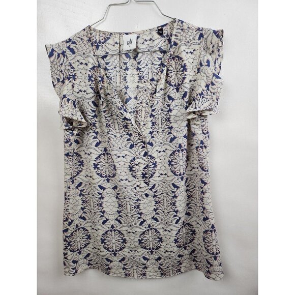 𝅺Cabi Cream Blue Lilac Damask Flutter Sleeve Casual Top 3074 Blouse Sz XS - Picture 2 of 9